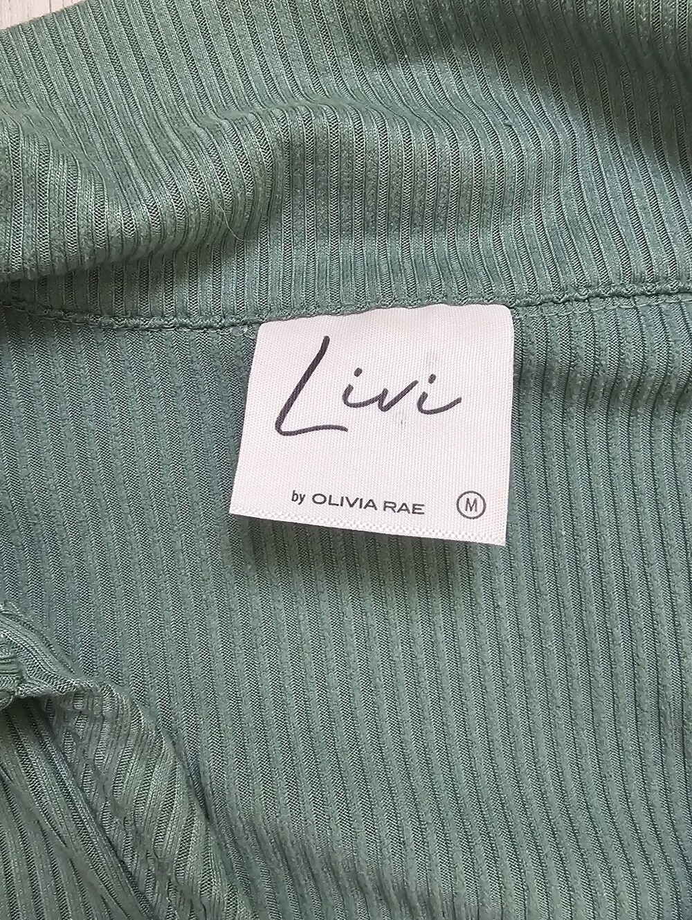 Livi Olivia Rae Ribbed Cropped Collar Top - Picture 3 of 4